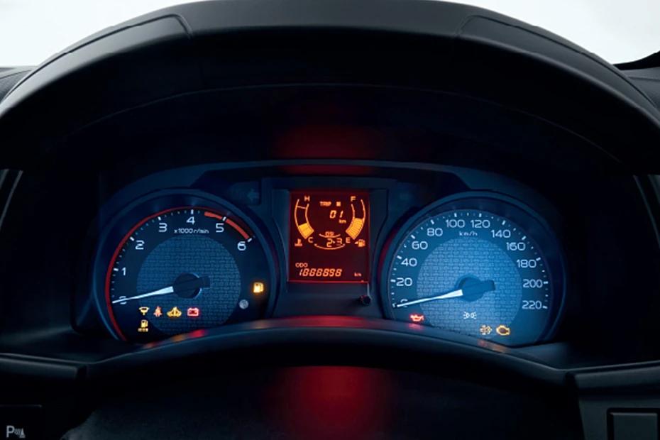 Isuzu S Cab infotainment view highlighting screen, clarity, and usability