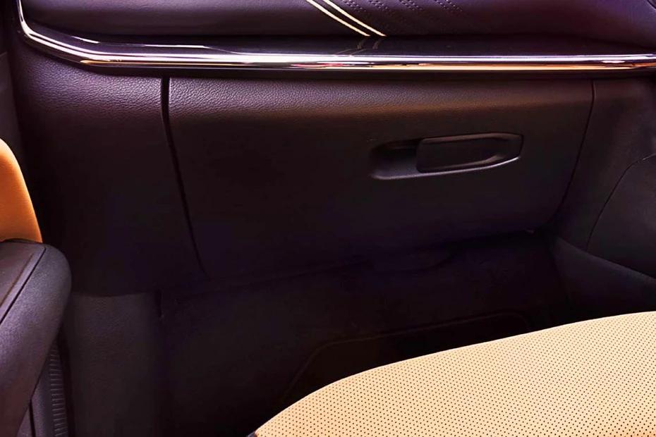 Jeep Compass boot-space view highlighting capacity, access, and versatility