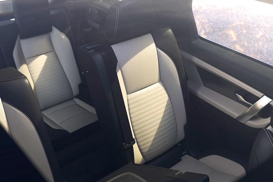 Land Rover Discovery Sport front-seats view highlighting support, padding, and comfort