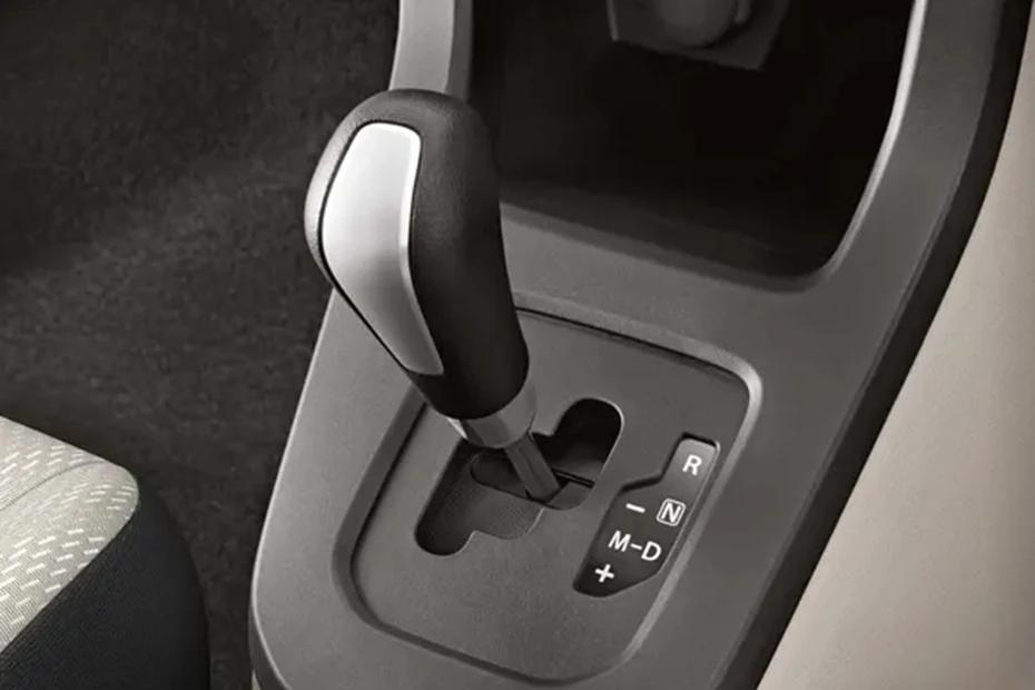 Maruti Wagon R console-view view highlighting storage, controls, and ergonomics