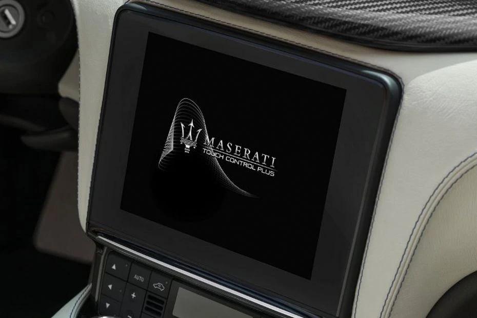 Maserati Gran Cabrio infotainment view highlighting screen, clarity, and usability