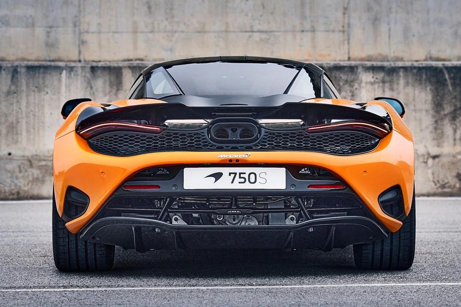 Mclaren 750s rear-view view highlighting width, presence, and balance