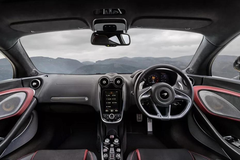 Mclaren Gt dashboard view highlighting layout, materials, and clarity