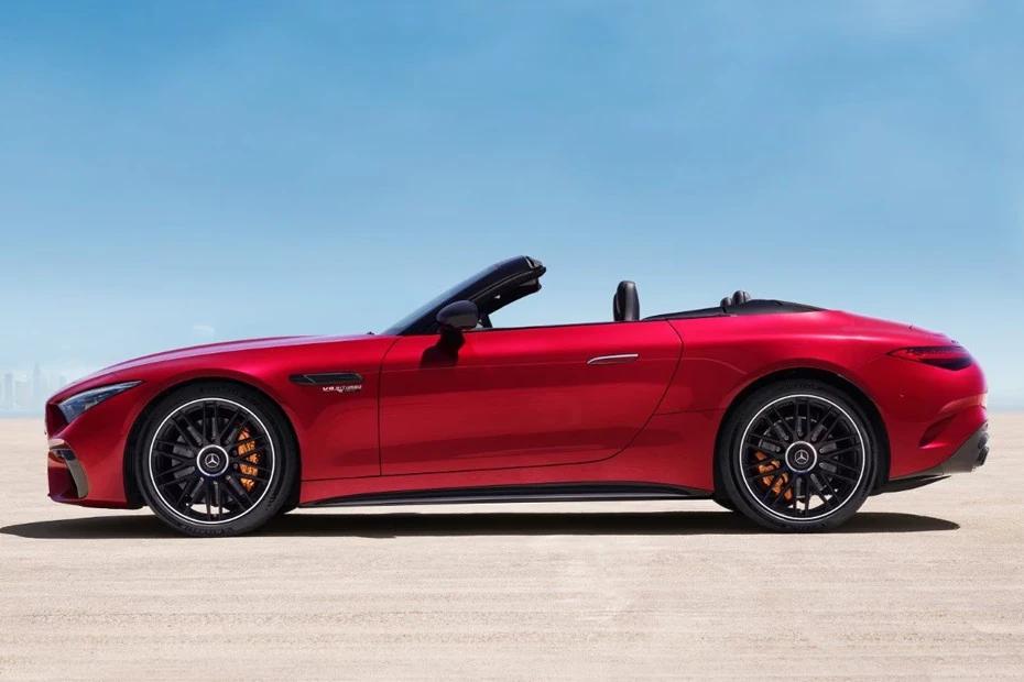 Mercedes Benz Amg Sl top-view view highlighting contour, symmetry, and packaging