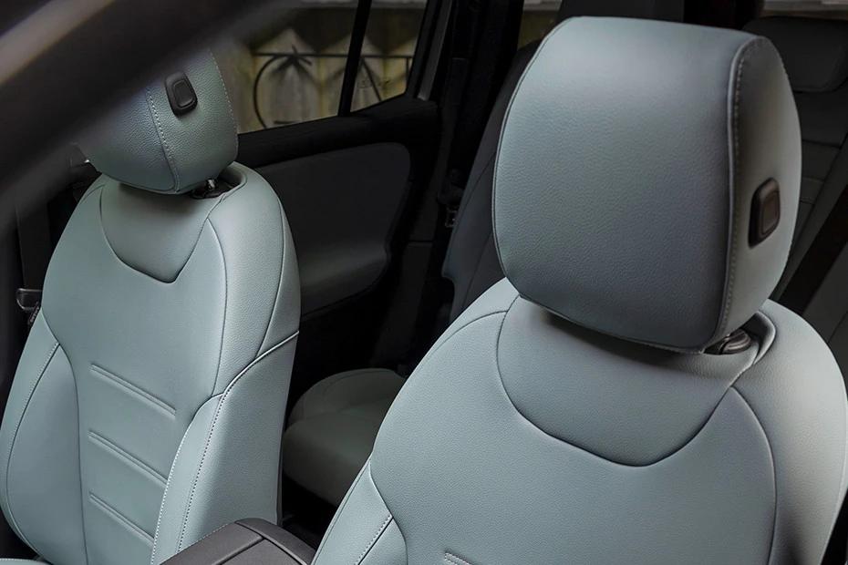Mercedes Benz Eqb front-seats view highlighting support, padding, and comfort