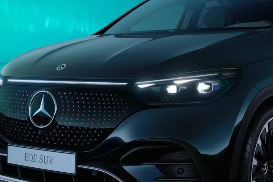 Mercedes Benz Eqe Suv console-view view highlighting storage, controls, and ergonomics