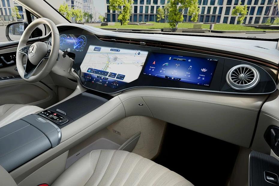 Mercedes Benz Eqs Suv dashboard view highlighting layout, materials, and clarity