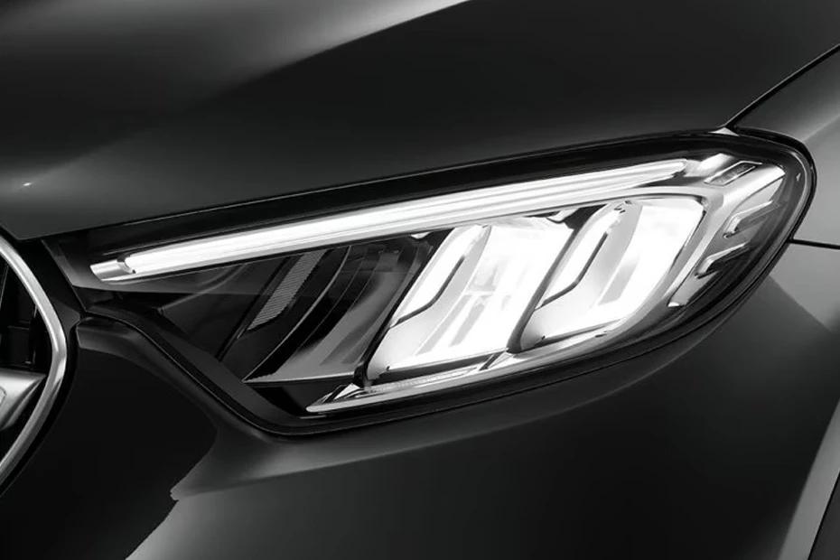Mercedes Benz Glc dashboard view highlighting layout, materials, and clarity