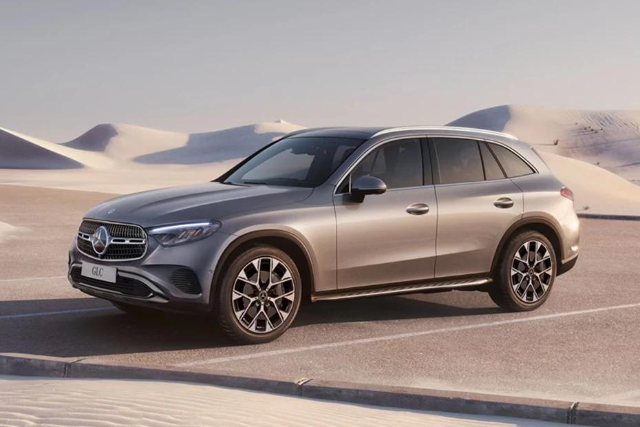 Mercedes Benz Glc rear-view view highlighting width, presence, and balance