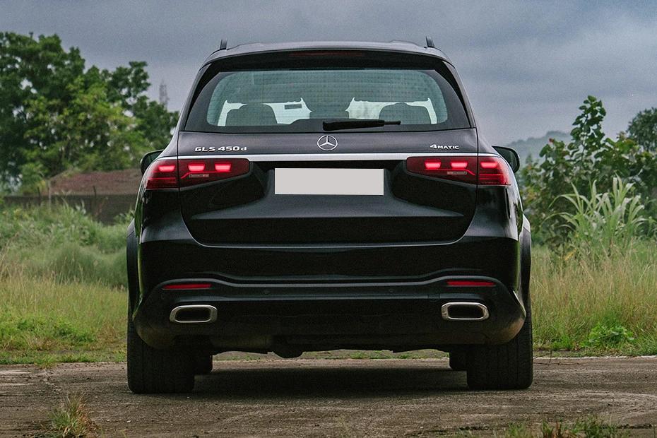 Mercedes Benz Gls rear-view view highlighting width, presence, and balance