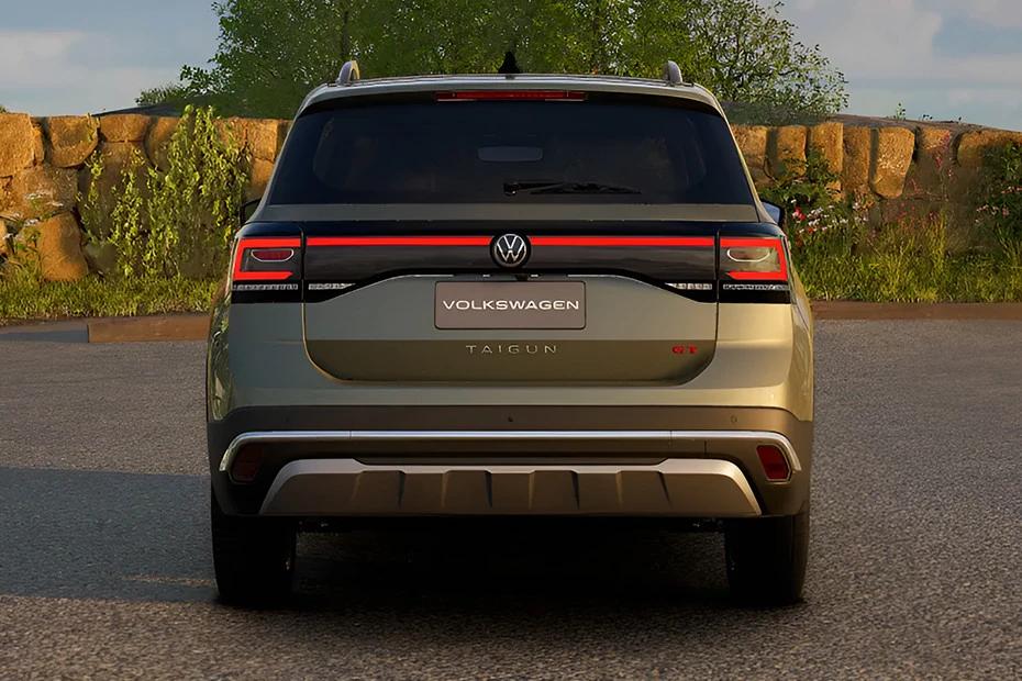 Volkswagen Taigun rear-view view highlighting width, presence, and balance