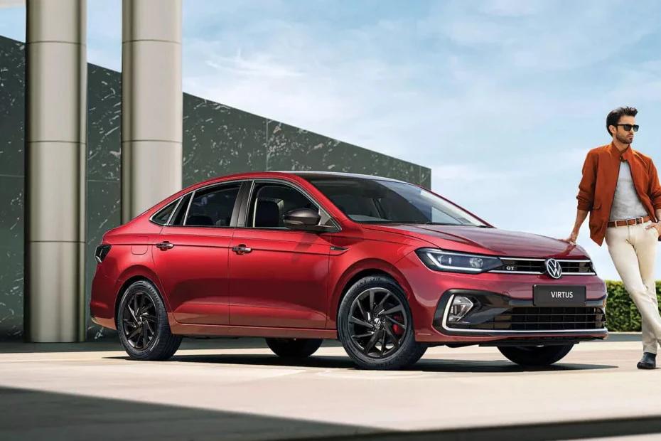 Volkswagen Virtus rear-view view highlighting width, presence, and balance
