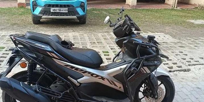 Sale of a 19 month old, well-maintained Aerox 155, near Garia