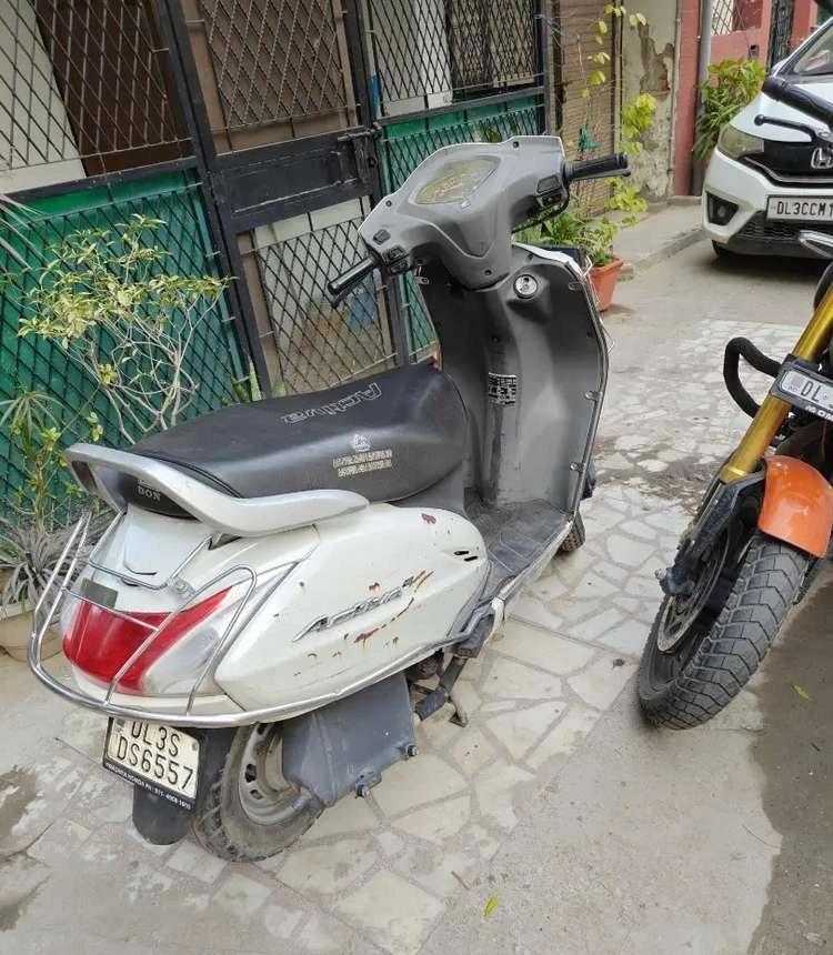 Honda Activa for sale: Fix price no negotiations