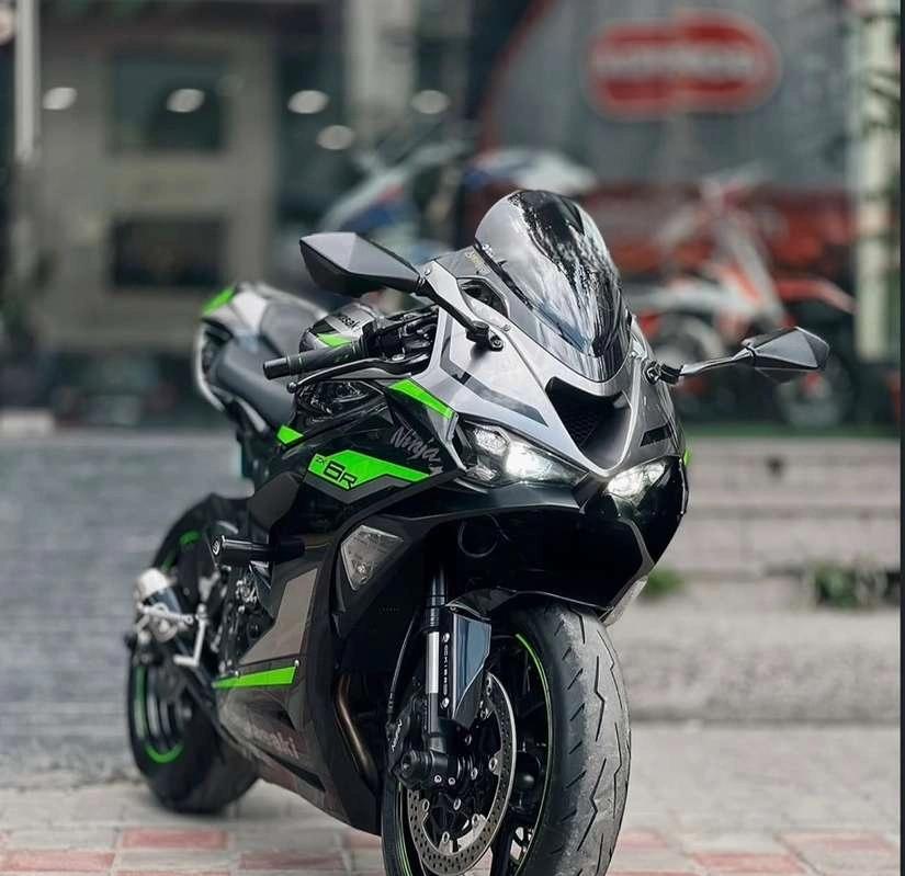 Fully loaded ZX6 r