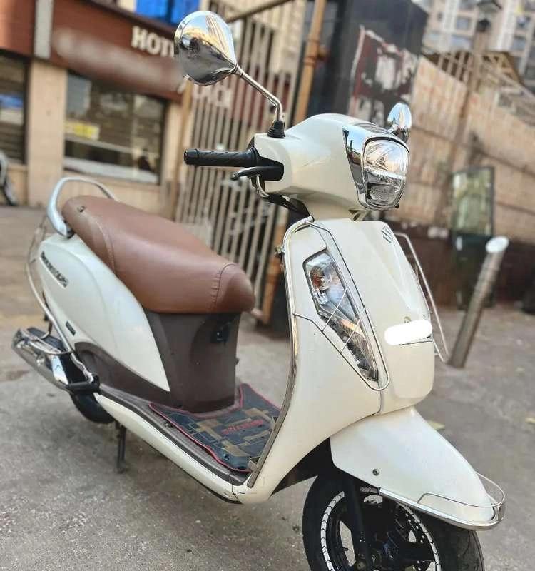 EMI facility on Special Edition Access 125 at ZAK MOTORS