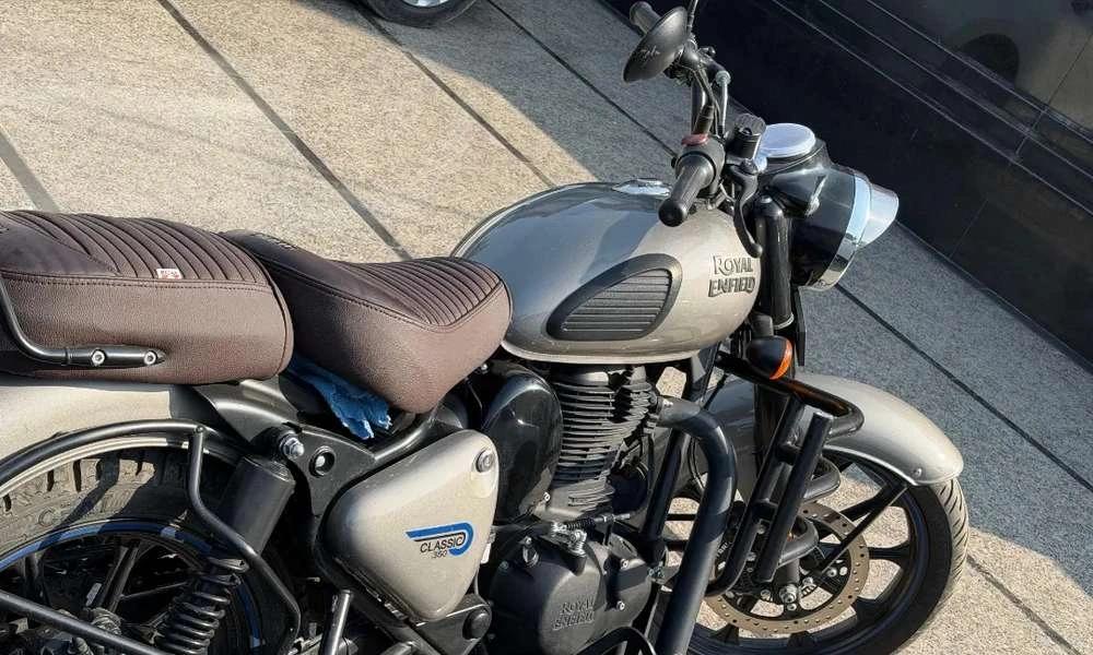 Royal Enfield classic gun metal