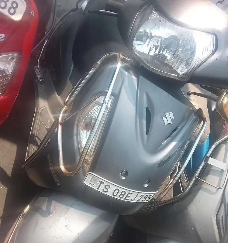 I want sell suzuki access neat condition less used