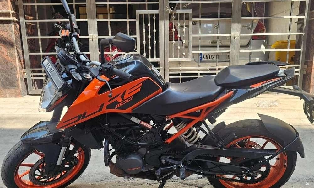 Duke 200 BS6