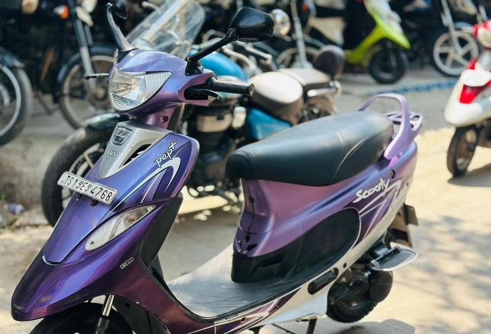 Ladie Used Tvs Scooty Pep+ Single Hand Usage
