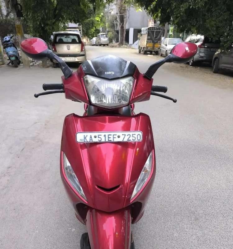 Hero Maestro single owner no scratches showroom maintenance