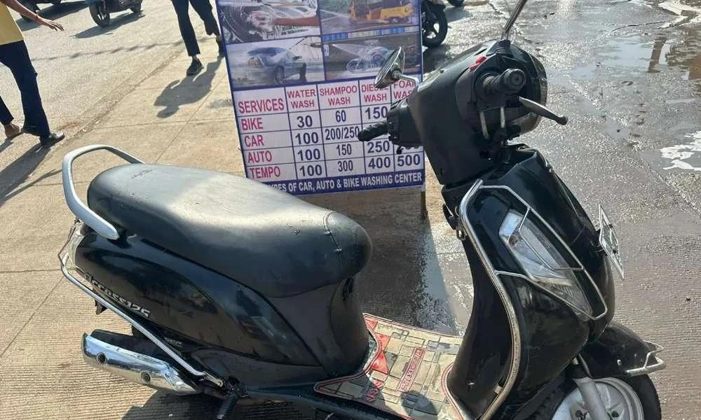 Suzuki access black owsam condition insurance valid