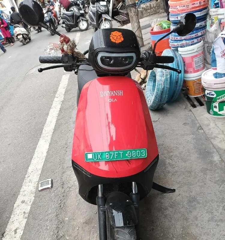 Selling my scooter Ola s1x plus
