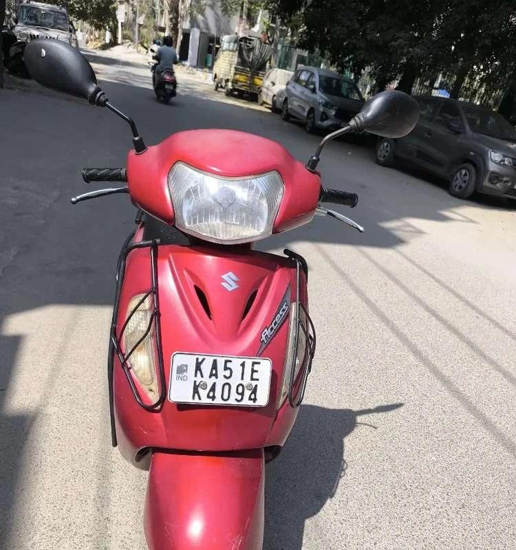 Suzuki access 125 cc single owner new battery excellent condition