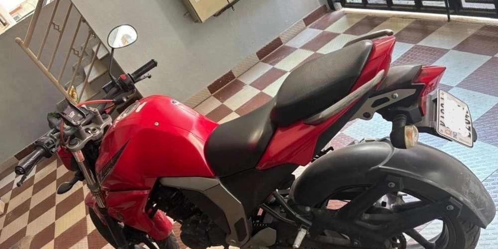 Yamaha Fz 2015 model bike – Excellent Condition for sale