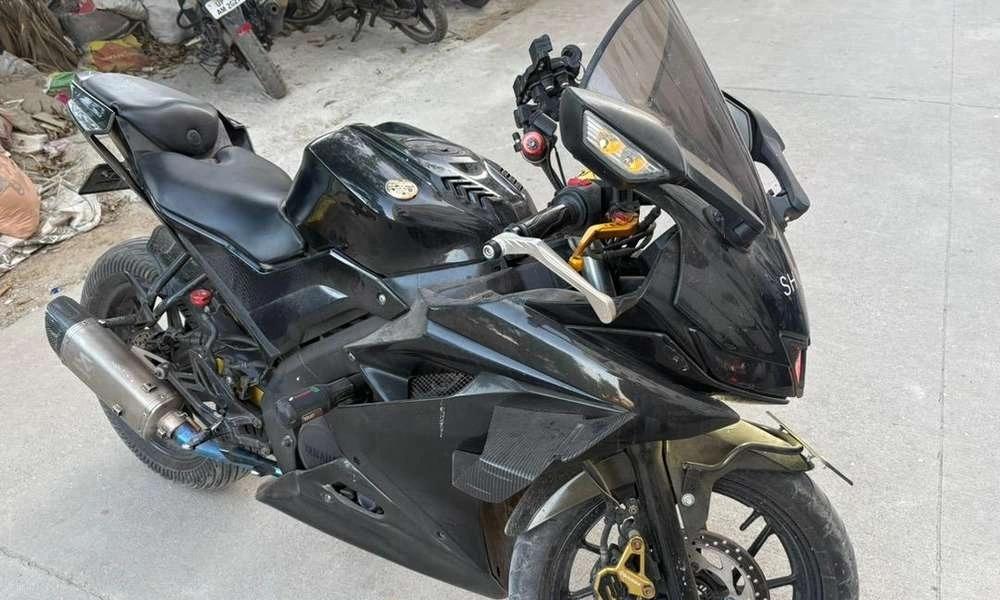 Perfect for riders who want superbike feel in budget.”