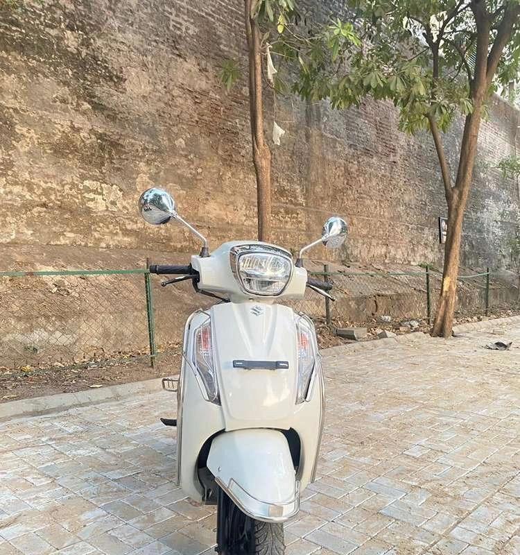 Suzuki access 125 LE macweel Discbreack powerfull engine Top Condition