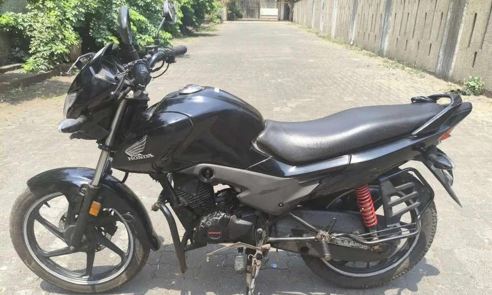 Disc brakes Single Hand use, smooth engine.