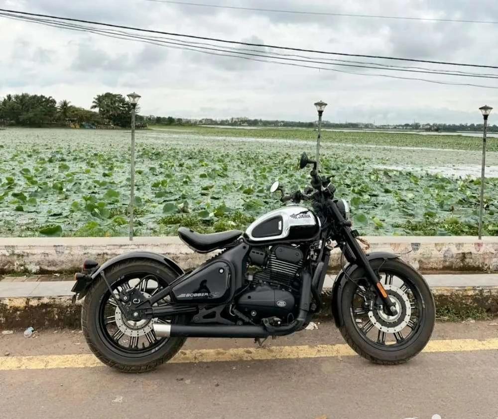 Jawa 42 bobber