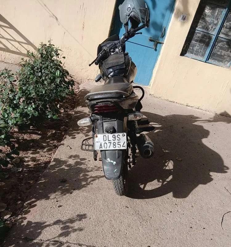 Bajaj discover bike 2014 model