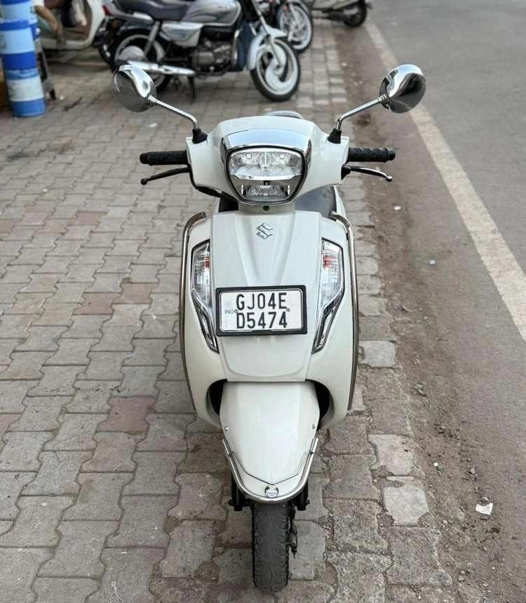 Suzuki Access BT 10/2022 (9999 ભરીને બાકીની લોન ભાવનગરના ડોકયુમેનટ)