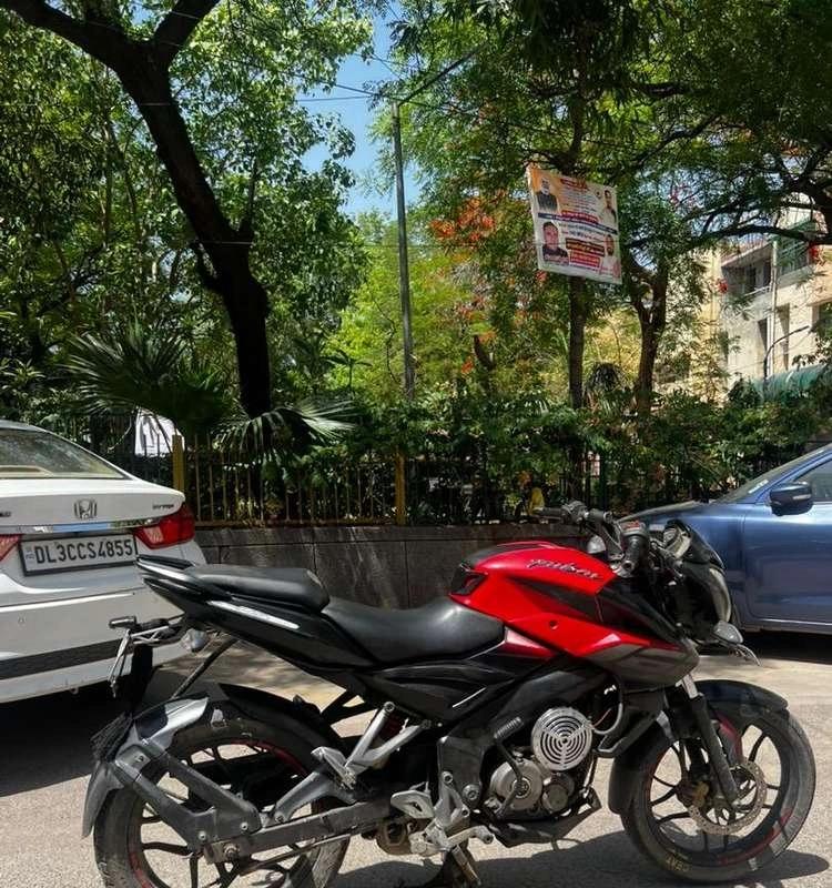 Pulsar ns160 2017 model