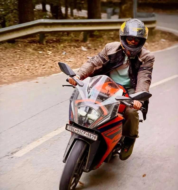 KTM RC 390 URGENT SELL ALL SERVICE RECORD AVAILABLE