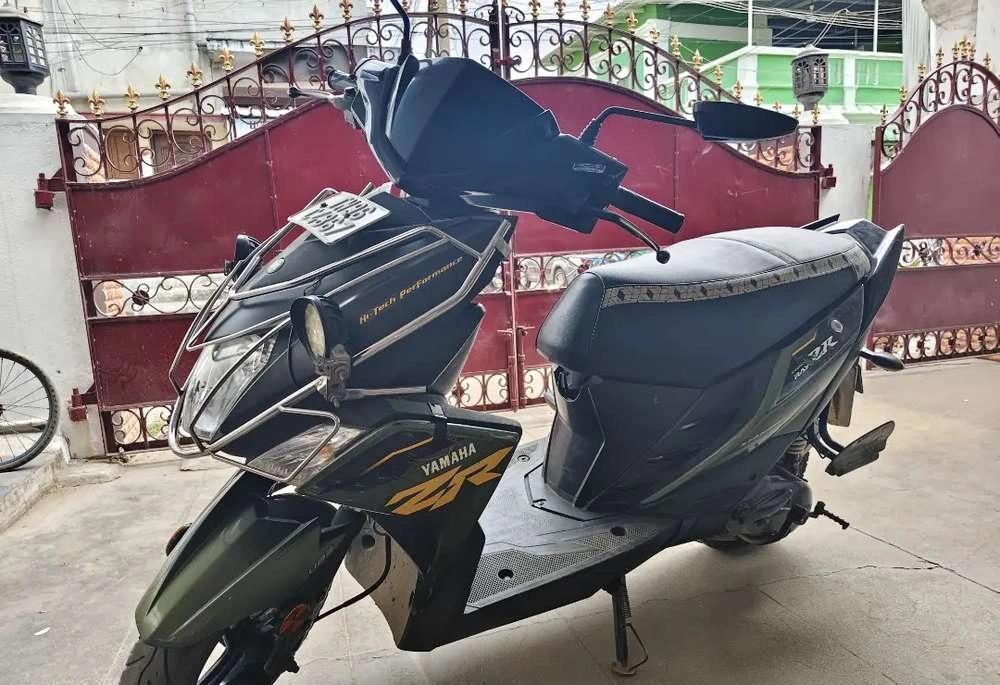 2019 Yamaha Ray zr 1 owner 50000 km insurance current